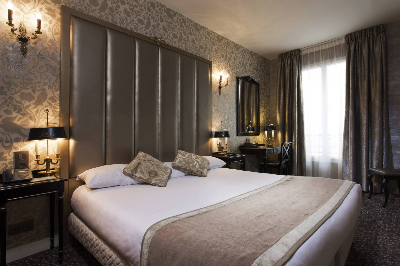 Hotel De L'Empereur - Paris